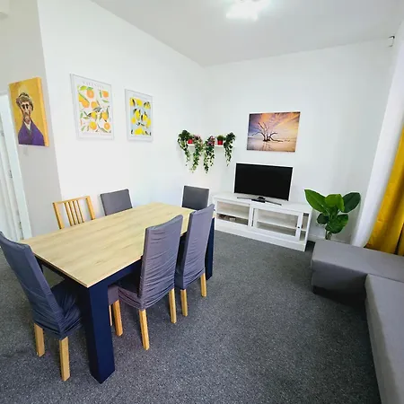 The Flat - 2 Bedroom Apartment Londen Buitenkant foto