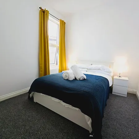The Flat - 2 Bedroom Apartment Londen Buitenkant foto