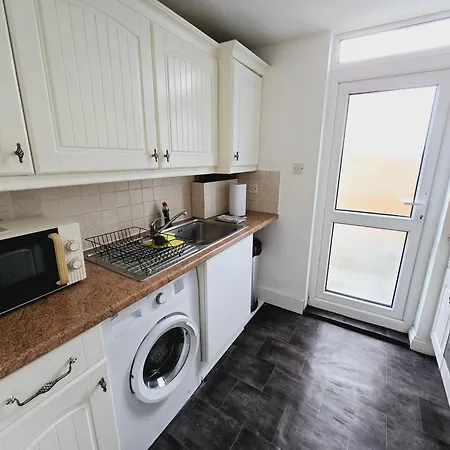 The Flat - 2 Bedroom Apartment Londen Buitenkant foto