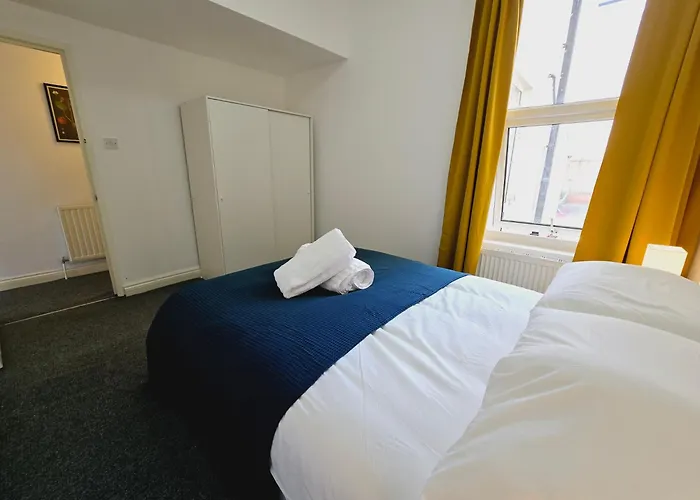 The Flat - 2 Bedroom Apartment